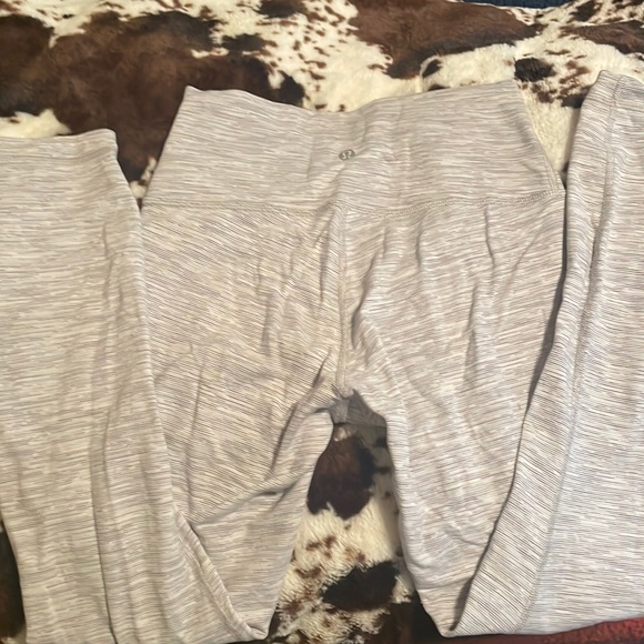 Lululemon WUP - Picture 1 of 3